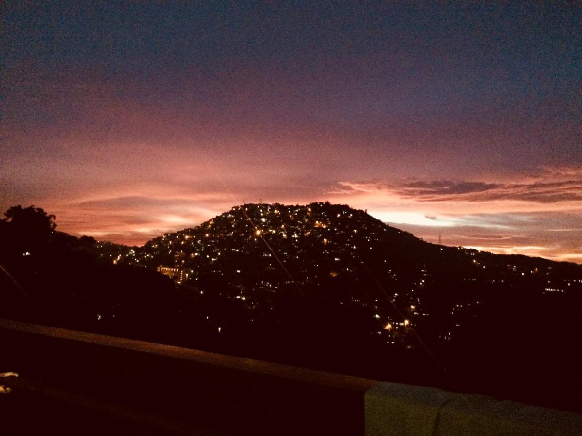 Courtyards Peak-Corner Pinestay - At Goshenland Baguio Baguio City Bagian luar foto